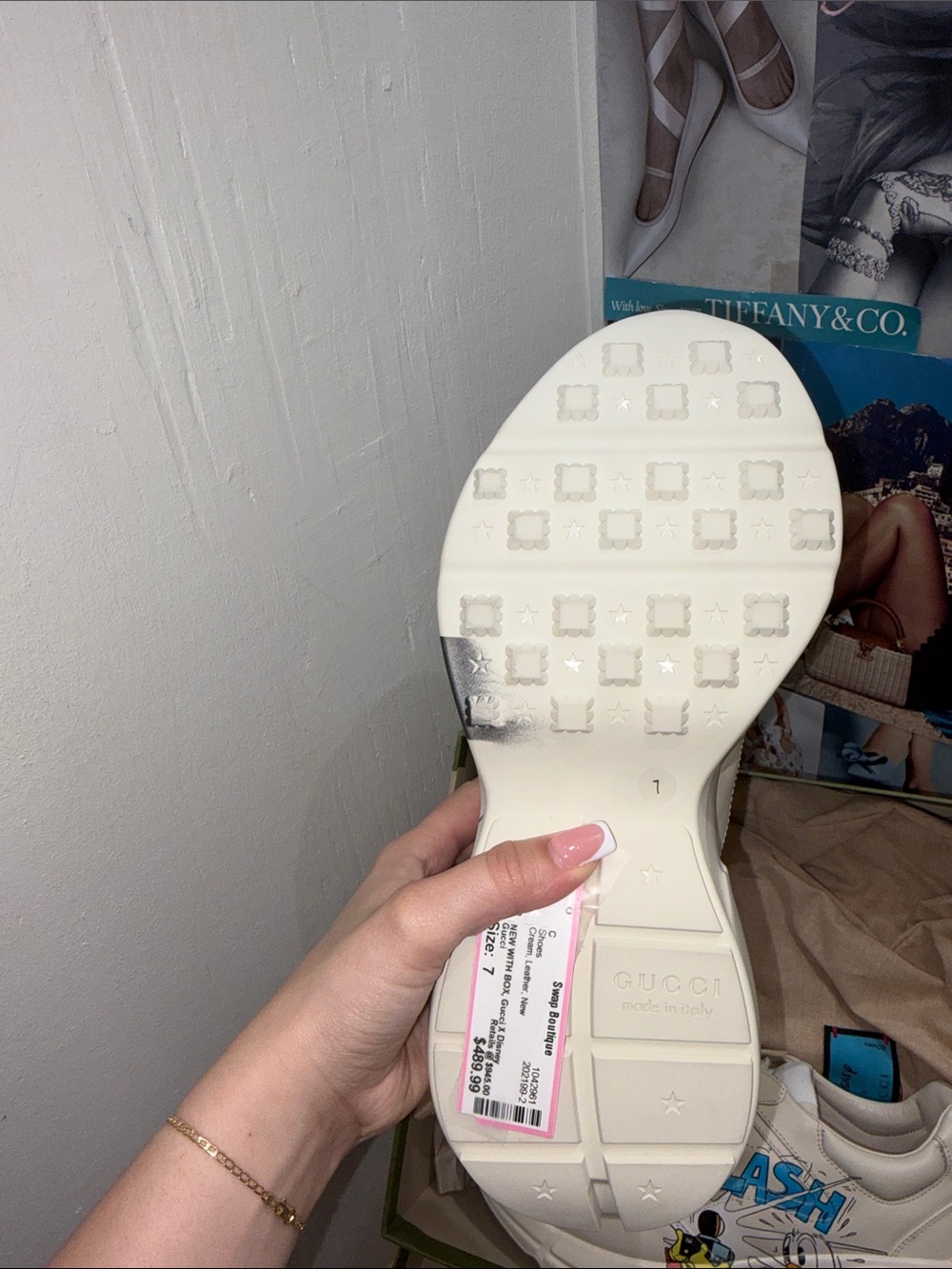 Gucci x Disney Cream Donald Duck Graphic Sneakers - Flash Print - Picture 6 of 9